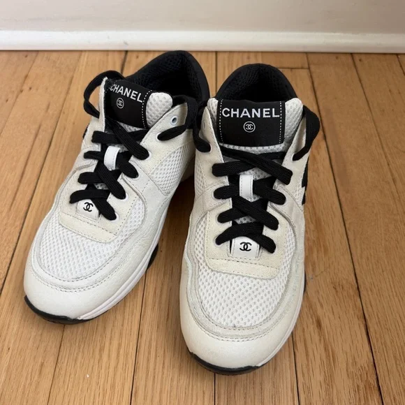 HTF Chanel Rev Sneakers in White and Black US 6 Womens - Picture 4 of 9